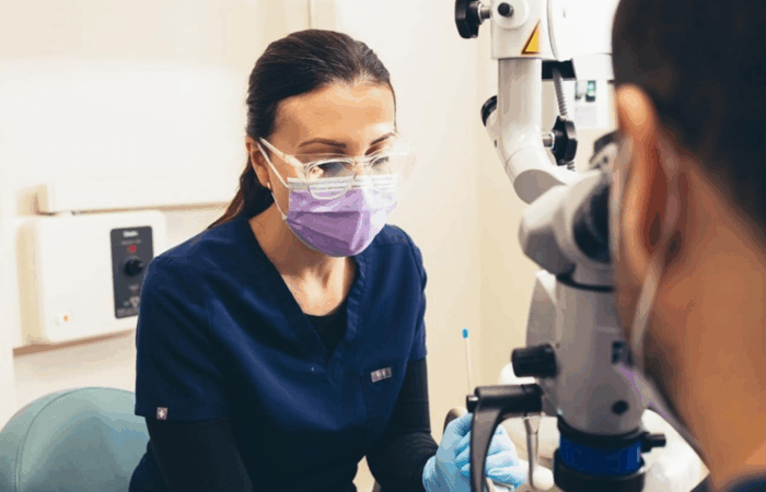 Microsurgery and Endodontic Techniques