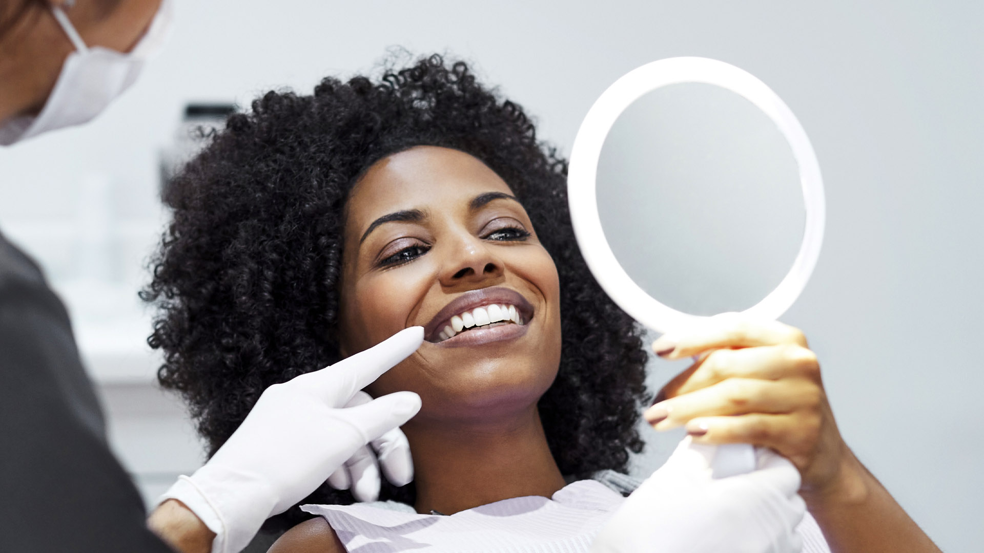 Discoloration of Teeth Treatment Options